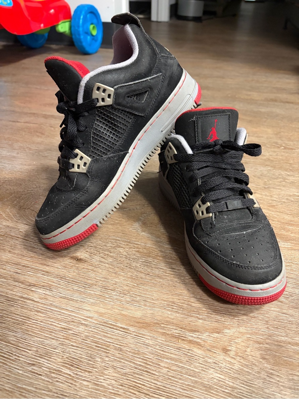 Nike Black and Red Low-Top Sneakers